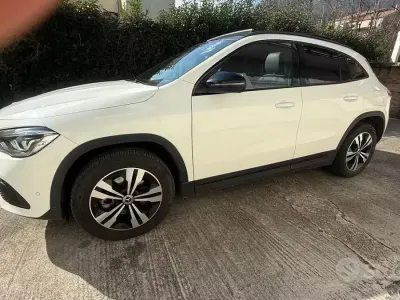 Usata Mercedes A180 136 CV (100 kW) 2022 Bianco Station wagon