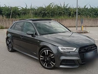 Usata Audi A3 S-Line 150 CV (110 kW) 2018 Grigio Station wagon