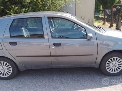 Usata Fiat Punto Classica 60 CV (44 kW) 2005 Grigio Utilitaria