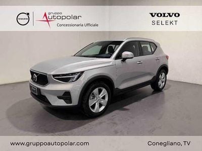 Usata Volvo XC40 Core 163 CV (119 kW) 2025 Argento SUV