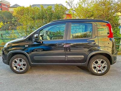Occasion Fiat Panda 4x4 75 ch (55 kW) 2012 Noir Citadine