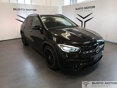 Usata Mercedes GLA200 Premium 150 CV (110 kW) 2023 Nero / metallizzato SUV