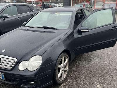 Usata Mercedes C220 AMG 150 CV (110 kW) 2007 Coupé