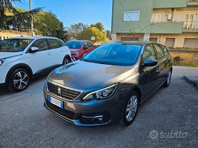 Begagnad Peugeot 308 Style 131 HK (96 kW) 2020 Grå Kombi