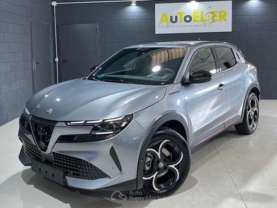 Nuova Alfa Romeo Junior Edizione Speciale 137 CV (100 kW) 2025 Grigio arese SUV