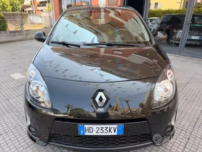 Usata Renault Twingo Dynamique 75 CV (55 kW) 2011 Nero Utilitaria