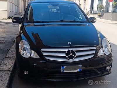 Occasion Mercedes R320 224 ch (164 kW) 2008 Noir Monospace