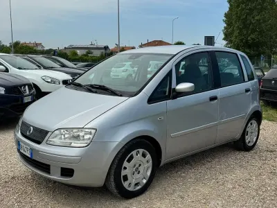 Usata Fiat Idea 80 CV (58 kW) 2006 Grigio Monovolume