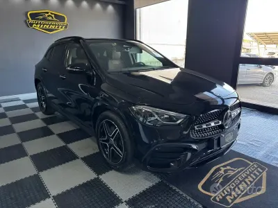 Käytetty Mercedes GLA200 AMG Line Premium Plus 150 HP (110 kW) 2023 Musta Katumaasturi