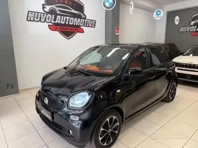 Usata Smart ForFour Passion 71 CV (52 kW) 2016 Nero Utilitaria