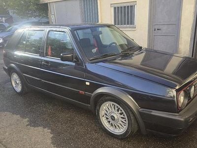 Begagnad VW Golf III GTI 160 HK (117 kW) 1991 Blå Halvkombi