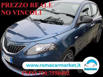 Usata Lancia Ypsilon Gold 70 CV (51 kW) 2022 Blu Utilitaria