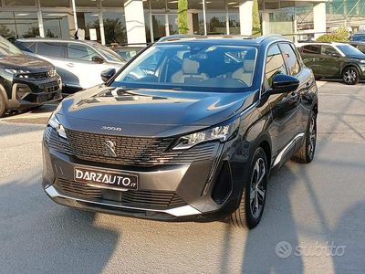 Usata Peugeot 3008 Allure 131 CV (96 kW) 2021 Grigio platinum metallizzato SUV