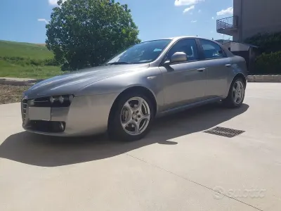 Usata Alfa Romeo 159 150 CV (110 kW) 2008 Grigio Berlina