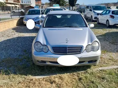 Usata Mercedes C270 Classic 170 CV (125 kW) 2004 Grigio Berlina