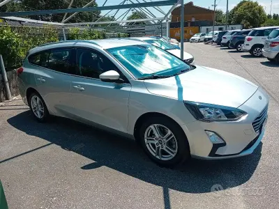 Usata Ford Focus Business Edition 120 CV (88 kW) 2022 Grigio Station wagon