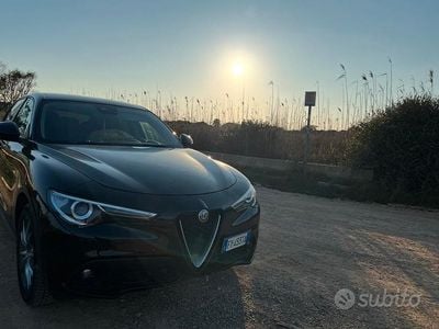 Usata Alfa Romeo Stelvio 160 CV (117 kW) 2019 Nero SUV