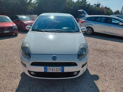 Usata Fiat Punto 77 CV (56 kW) 2015 Bianco Utilitaria