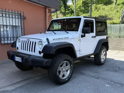 Usata Jeep Wrangler Rubicon 200 CV (147 kW) 2011 SUV