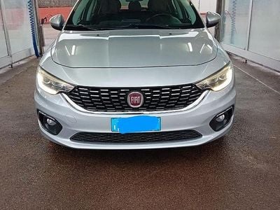 Usata Fiat Tipo Lounge 95 CV (69 kW) 2017 Grigio Berlina
