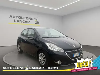 Usata Peugeot 208 Active 95 CV (69 kW) 2015 Grigio Utilitaria