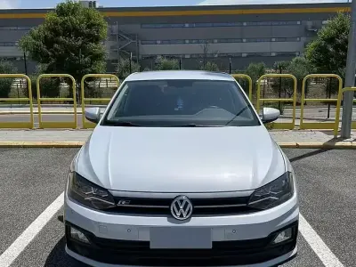 Usata VW Polo 80 CV (58 kW) 2021 Bianco Utilitaria