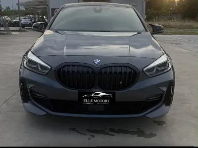 Usata BMW 116 M Sport 116 CV (85 kW) 2021 Grigio Utilitaria