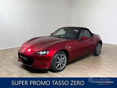 Nuova Mazda MX5 Exclusive-Line 132 CV (97 kW) 2025 Rosso Cabrio