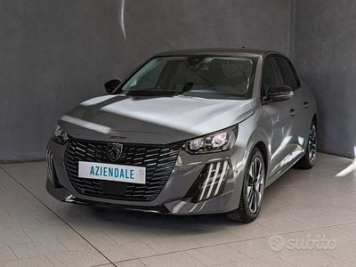 Usata Peugeot 208 Allure 101 CV (74 kW) 2024 Grigio Utilitaria