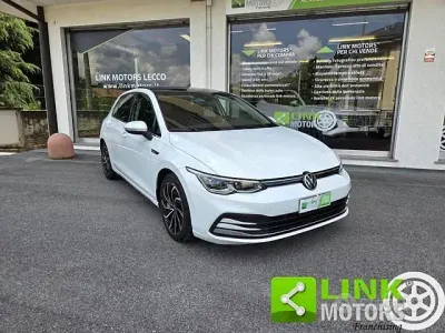 Usata VW Golf VIII Style 150 CV (110 kW) 2020 Bianco Berlina
