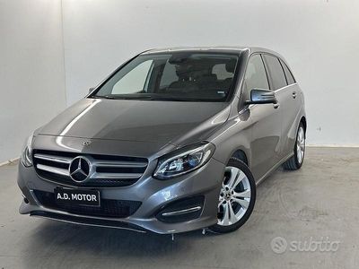 Usata Mercedes B200 156 CV (114 kW) 2018 Monovolume