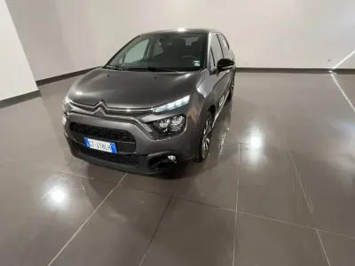 Usata Citroën C3 PureTech 110 CV (80 kW) 2024 Grigio platinum Utilitaria