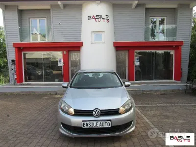 Usata VW Golf VI Highline 105 CV (77 kW) 2011 Grigio chiaro Utilitaria