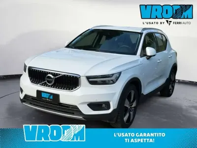 Usata Volvo XC40 Momentum 150 CV (110 kW) 2020 Bianco SUV