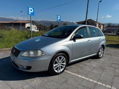 Usata Fiat Croma Dynamic 119 CV (87 kW) 2006 Argento Station wagon