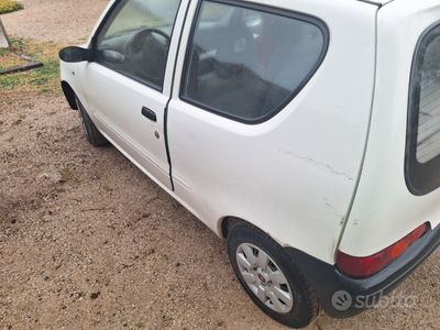 usata Fiat 600 anno 2007 94.000km