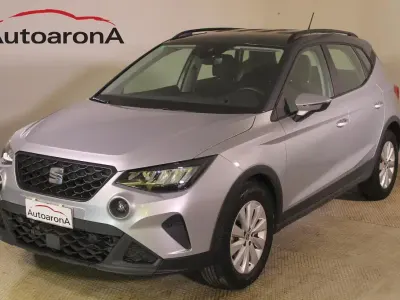 Usata Seat Arona Style 110 CV (80 kW) 2023 Argento metallizzato SUV