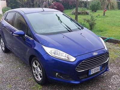 Usata Ford Fiesta Titanium 75 CV (55 kW) 2016 Blu Utilitaria