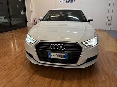 Usata Audi A3 Business 110 CV (80 kW) 2016 Bianco Berlina