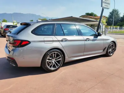 Usata BMW 520 190 CV (139 kW) 2022 Grigio Berlina