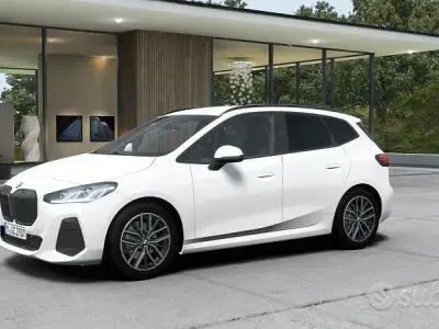 Nuova BMW 220 Active Tourer M Sport 150 CV (110 kW) 2026 Bianco Monovolume