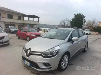 Usata Renault Clio GrandTour Business 90 CV (66 kW) 2019 Grigio Station wagon