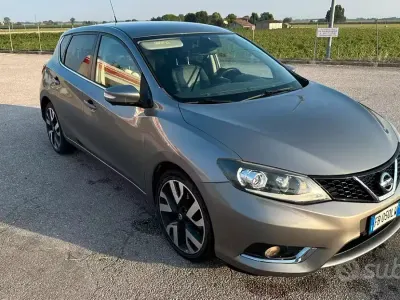 Usata Nissan Pulsar 190 CV (139 kW) 2015 Grigio Utilitaria