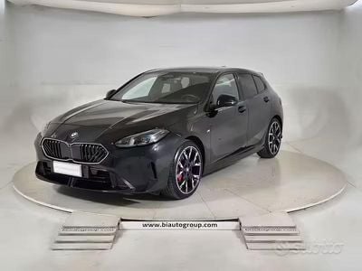 Begagnad BMW 118 M Sport 150 HK (110 kW) 2025 Svart Halvkombi