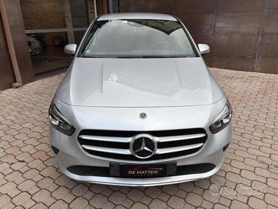Usata Mercedes B180 116 CV (85 kW) 2020 Grigio Monovolume