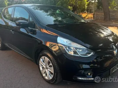 Usata Renault Clio IV Business 75 CV (55 kW) 2018 Nero Berlina
