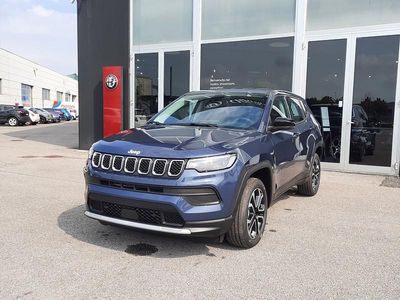 Blu Usata 2025 Jeep Compass Altitude SUV | 27.900 € (Buon prezzo)