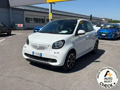Usata Smart ForFour Passion 71 CV (52 kW) 2019 Bianco Utilitaria