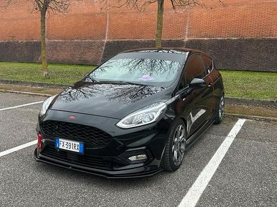 Usata Ford Fiesta 100 CV (73 kW) 2019 Nero Utilitaria
