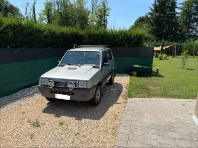 Usata Fiat Panda 4x4 54 CV (39 kW) 1997 Grigio Utilitaria